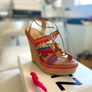 Schutz Platform wedge Sandals sz 7.5